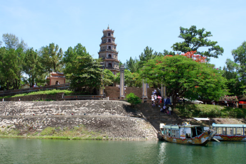 THIEN MU PAGODA